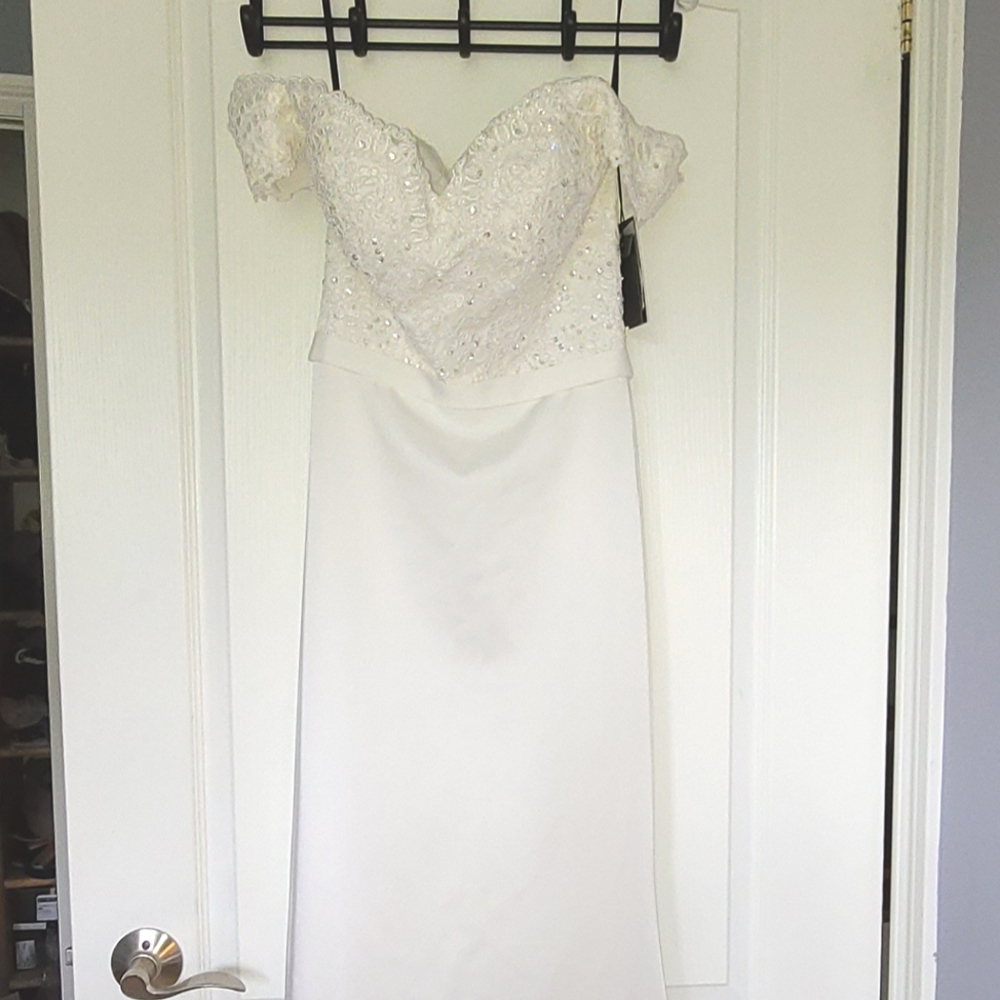 UNALTERED WEDDING DRESS